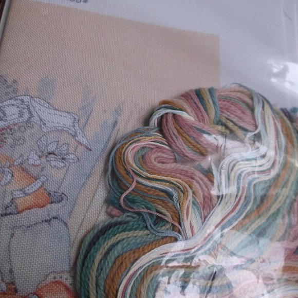 1991 new sunset gallery crewel kit Cathy - Picture 2 of 2